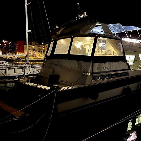 Navi Yacht A Sete, 2 A 8 Couchages, Privatif Hotel Luaran gambar