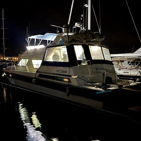 Navi Yacht A Sete, 2 A 8 Couchages, Privatif Hotel Luaran gambar