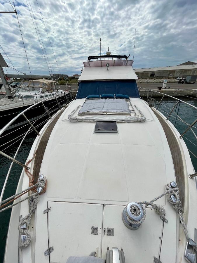 Navi Yacht A Sete, 2 A 8 Couchages, Privatif Hotel Luaran gambar