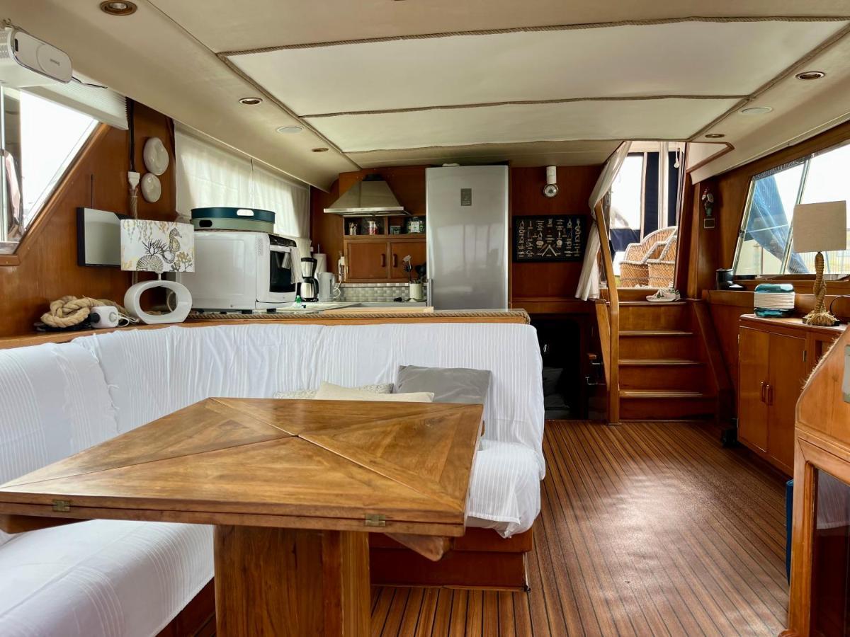 Navi Yacht A Sete, 2 A 8 Couchages, Privatif Hotel Luaran gambar