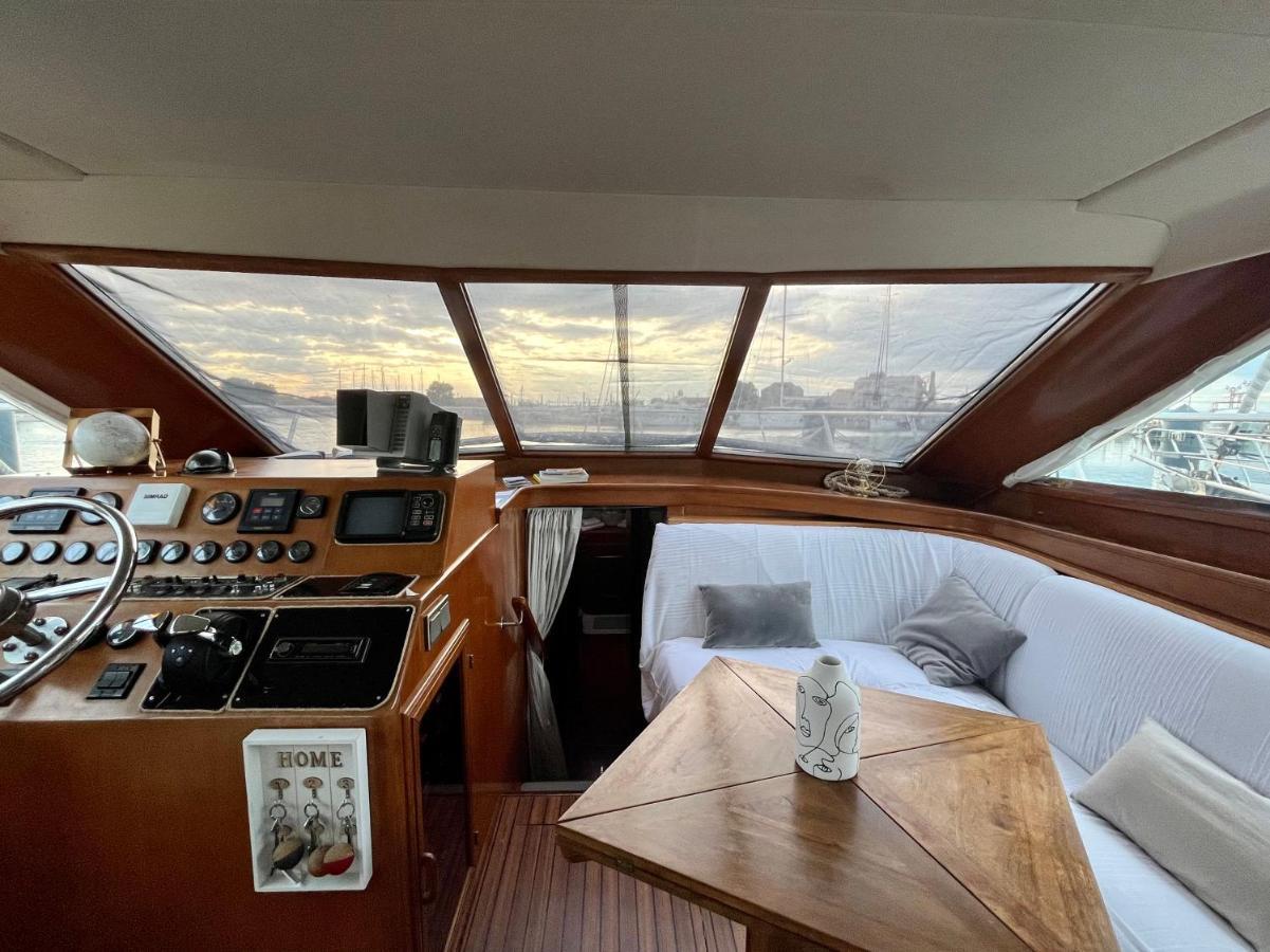 Navi Yacht A Sete, 2 A 8 Couchages, Privatif Hotel Luaran gambar
