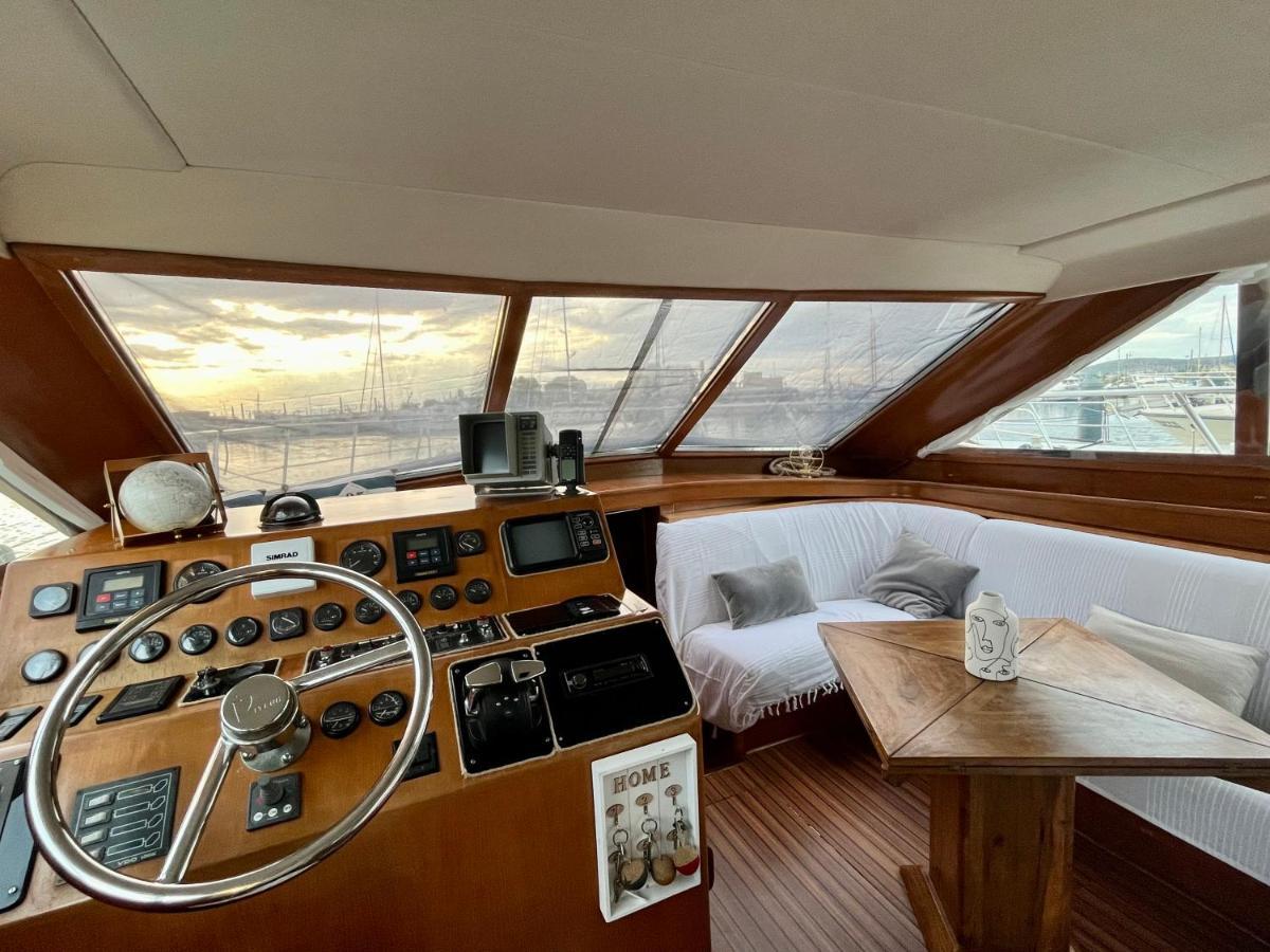 Navi Yacht A Sete, 2 A 8 Couchages, Privatif Hotel Luaran gambar