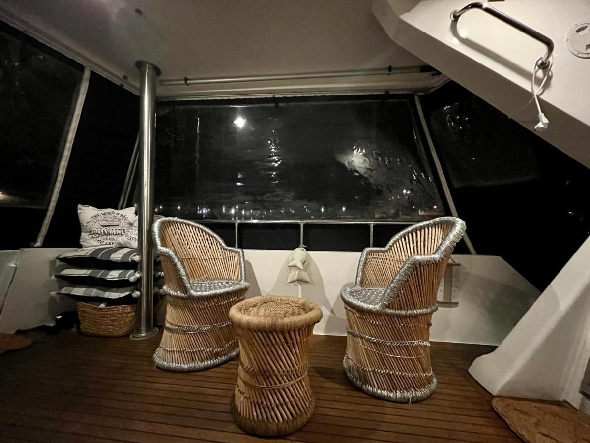 Navi Yacht A Sete, 2 A 8 Couchages, Privatif Hotel Luaran gambar