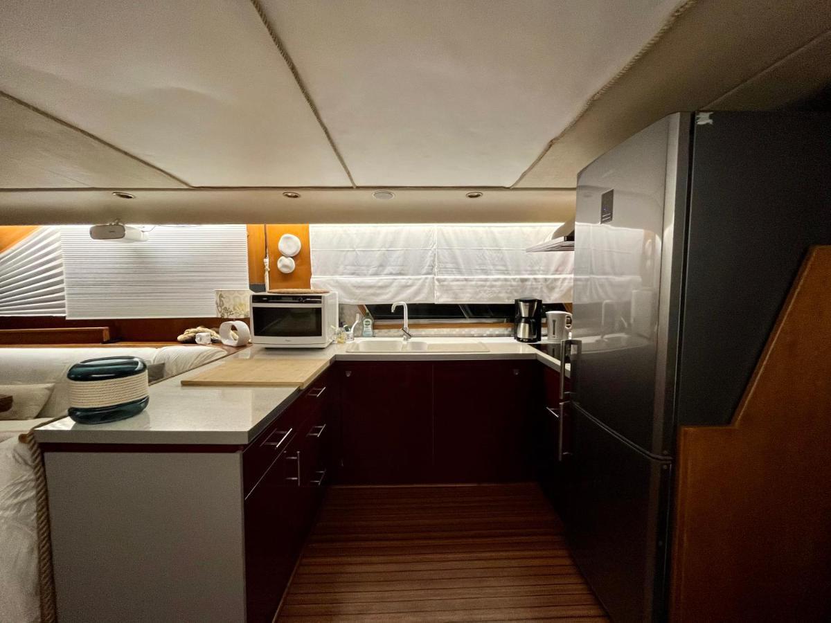 Navi Yacht A Sete, 2 A 8 Couchages, Privatif Hotel Luaran gambar