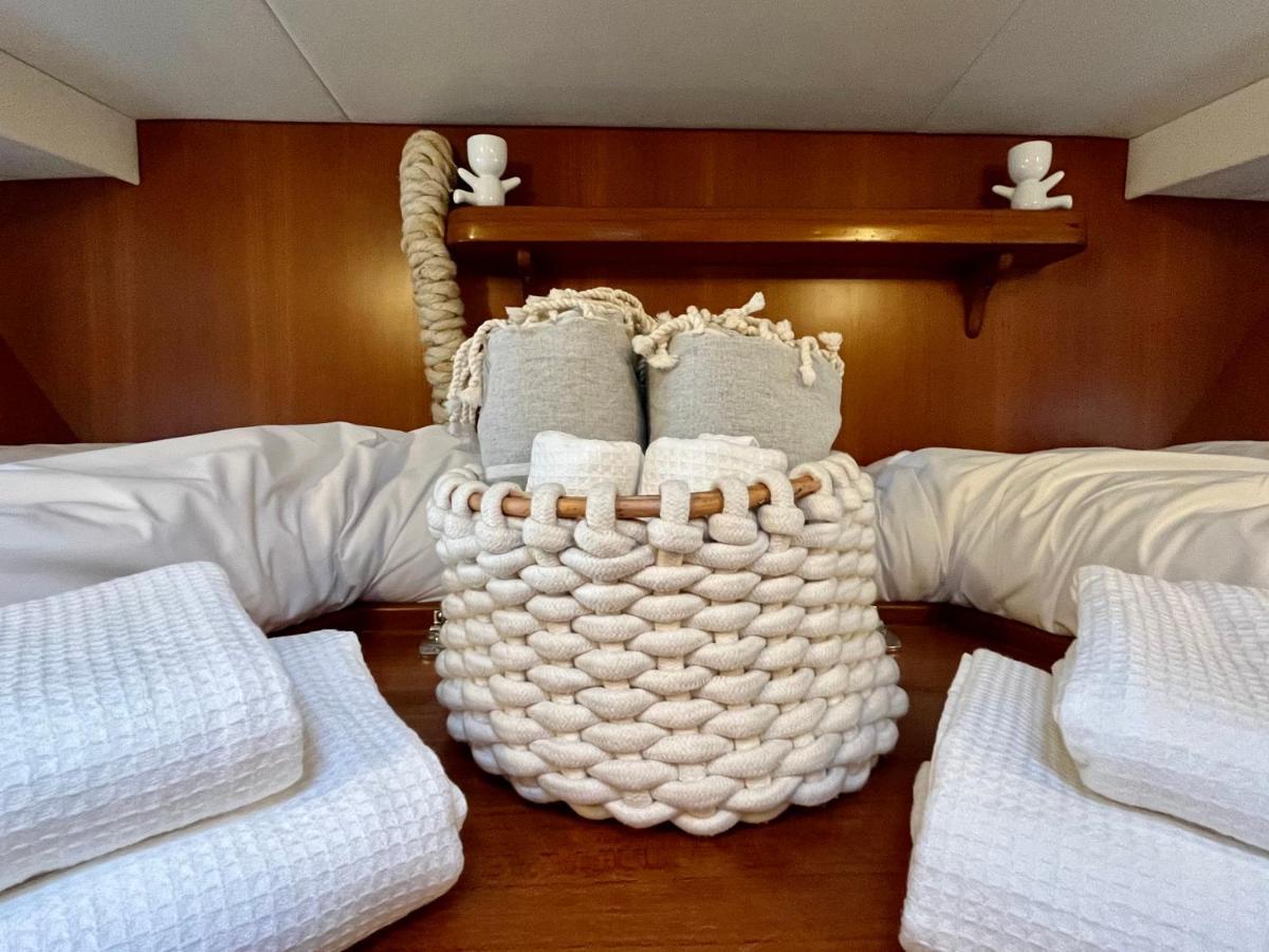 Navi Yacht A Sete, 2 A 8 Couchages, Privatif Hotel Luaran gambar