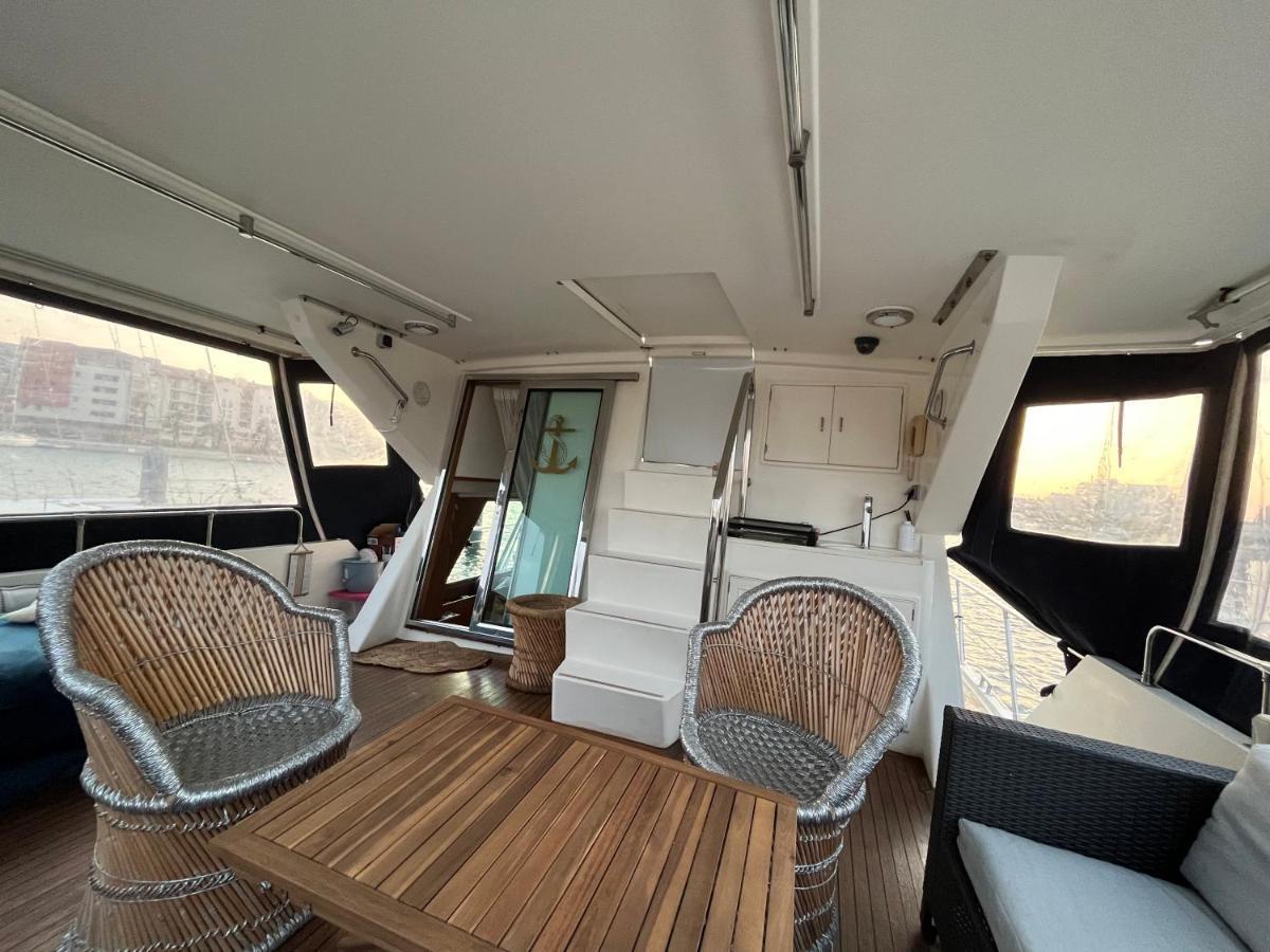 Navi Yacht A Sete, 2 A 8 Couchages, Privatif Hotel Luaran gambar